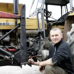 Sprzęgło 5 minutowe – co to jest i jak ułatwia pracę w rolnictwie
