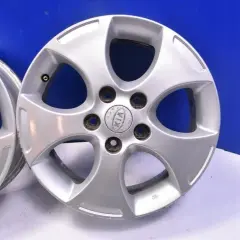 Jakie felgi do Kia Venga wybrać? Poradnik, który ułatwi Ci decyzję!