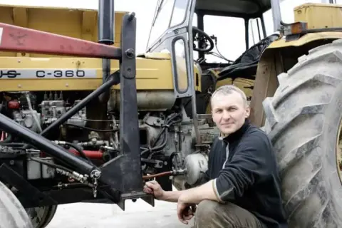 Sprzęgło 5 minutowe – co to jest i jak ułatwia pracę w rolnictwie