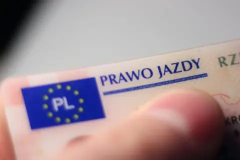 Czy prawo jazdy bezterminowe trzeba wymieniać? Sprawdź, co musisz wiedzieć