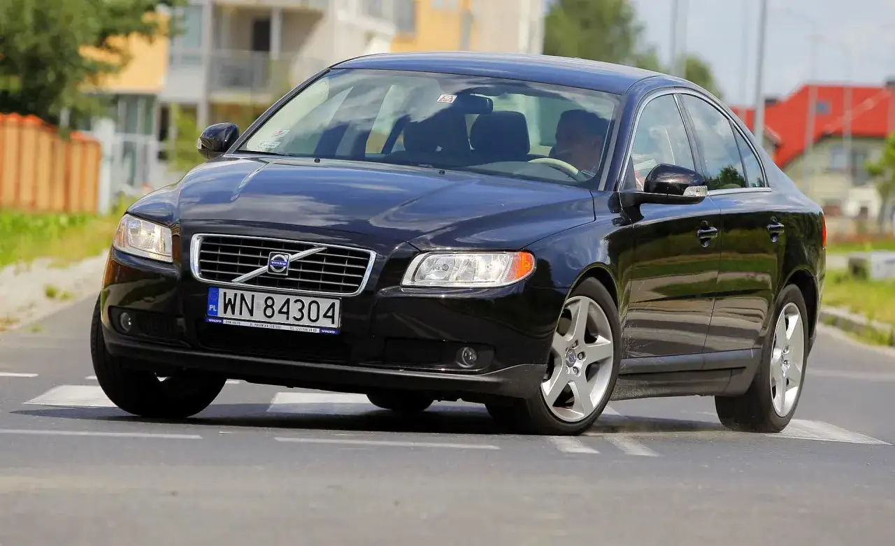 Zdjęcie Volvo S80 jaki silnik – poznaj najlepsze opcje i ich wady